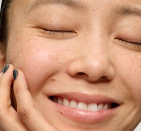 Our POREfessionals Debunk 6 Pore Minimizing Myths 